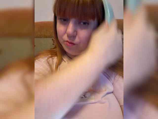 MilfaSguirt webcam