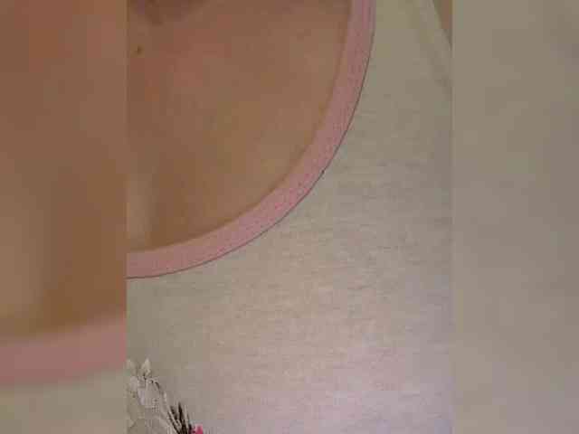 MilfaSguirt webcam