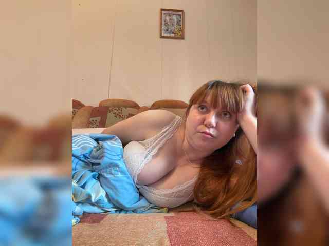MilfaSguirt webcam