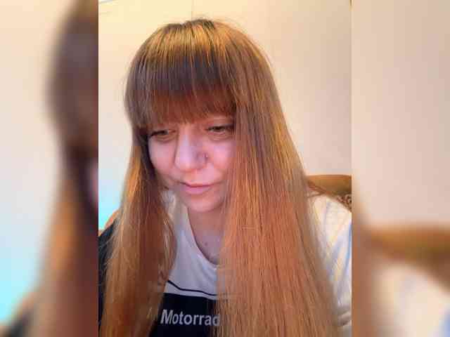 MilfaSguirt webcam