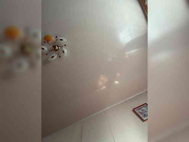 MilfaSguirt webcam