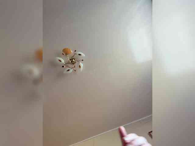 MilfaSguirt webcam