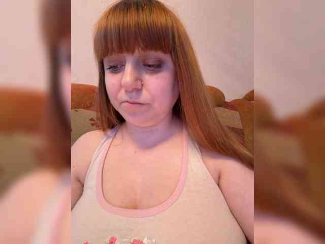 MilfaSguirt webcam