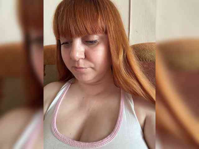 MilfaSguirt webcam