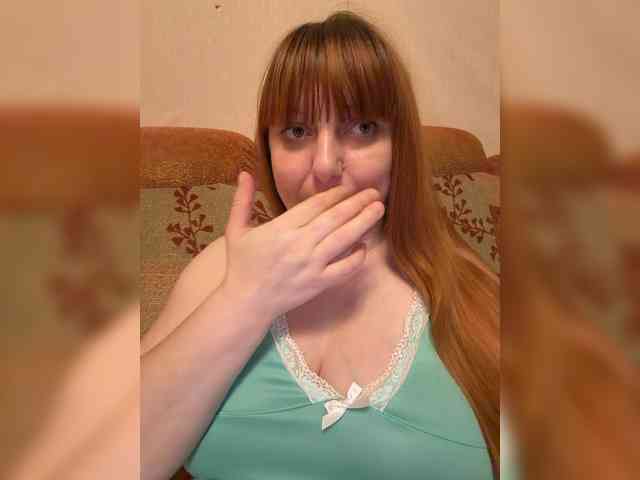 MilfaSguirt webcam