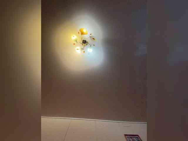 MilfaSguirt webcam