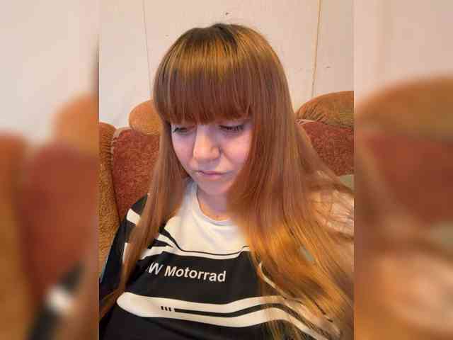 MilfaSguirt webcam