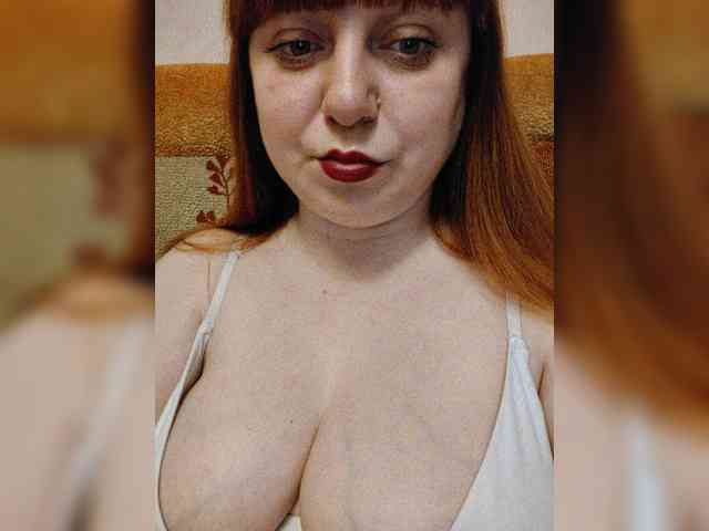MilfaSguirt webcam