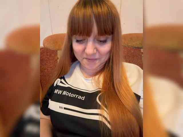 MilfaSguirt webcam