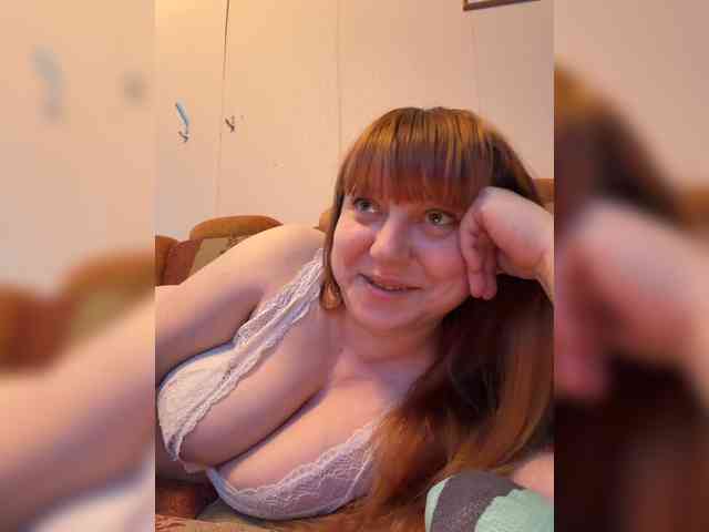MilfaSguirt webcam