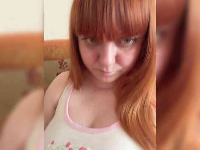 MilfaSguirt webcam