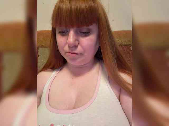 MilfaSguirt webcam