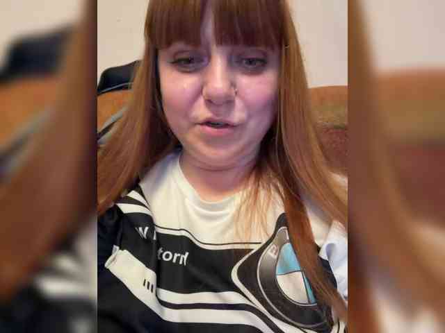 MilfaSguirt webcam