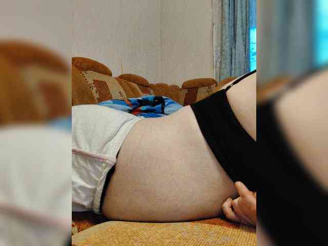 MilfaSguirt webcam