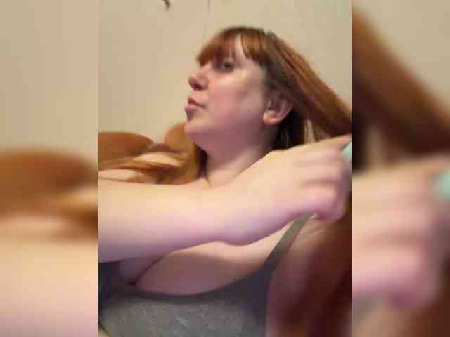 MilfaSguirt webcam