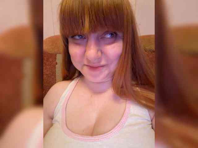 MilfaSguirt webcam