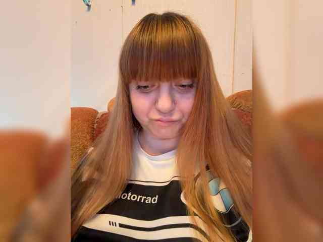 MilfaSguirt webcam