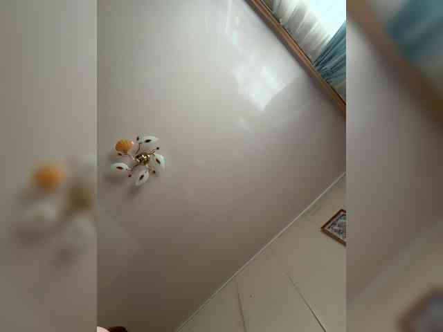 MilfaSguirt webcam