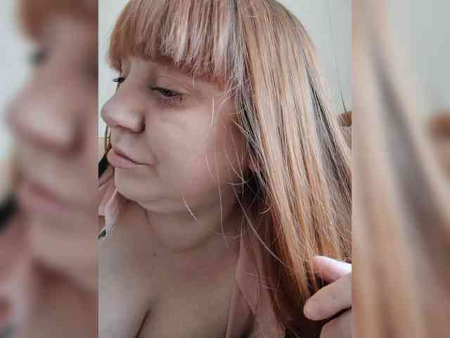MilfaSguirt webcam