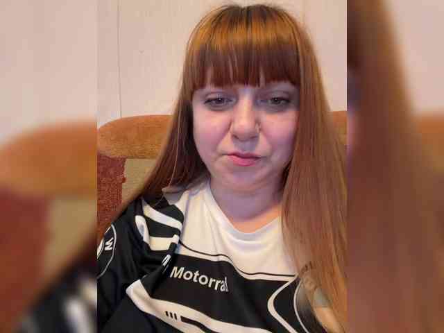 MilfaSguirt webcam