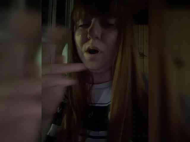 MilfaSguirt webcam