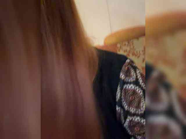 MilfaSguirt webcam