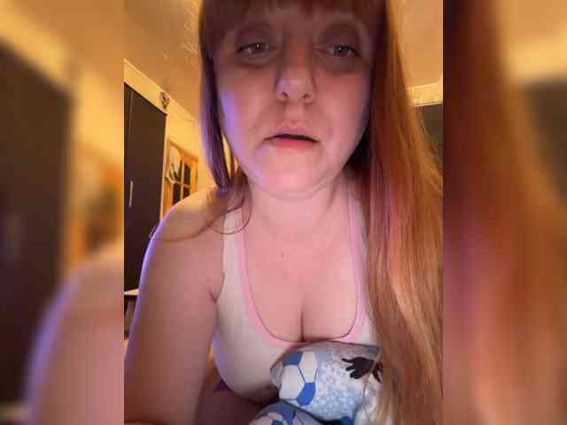 MilfaSguirt webcam