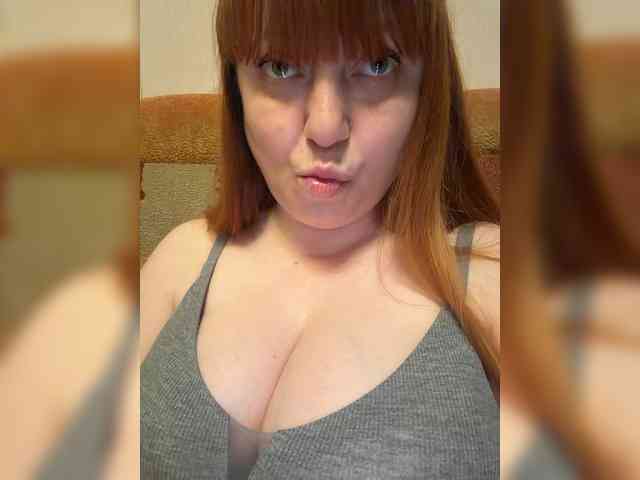 MilfaSguirt webcam