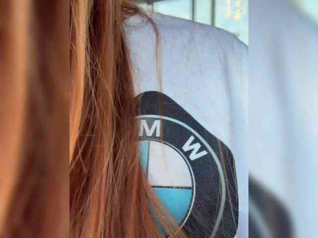 MilfaSguirt webcam
