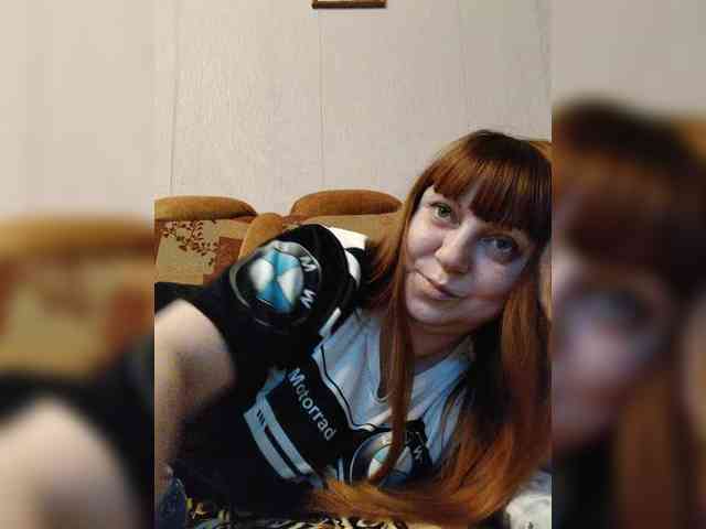 MilfaSguirt webcam