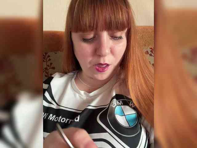 MilfaSguirt webcam