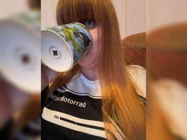 MilfaSguirt webcam