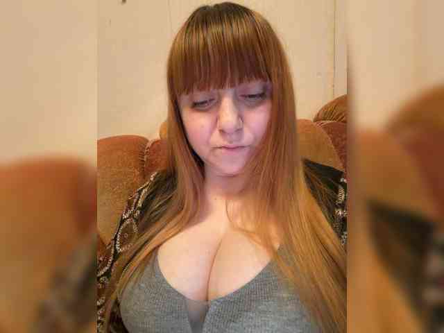 MilfaSguirt webcam