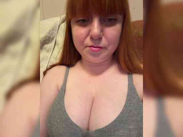 MilfaSguirt webcam
