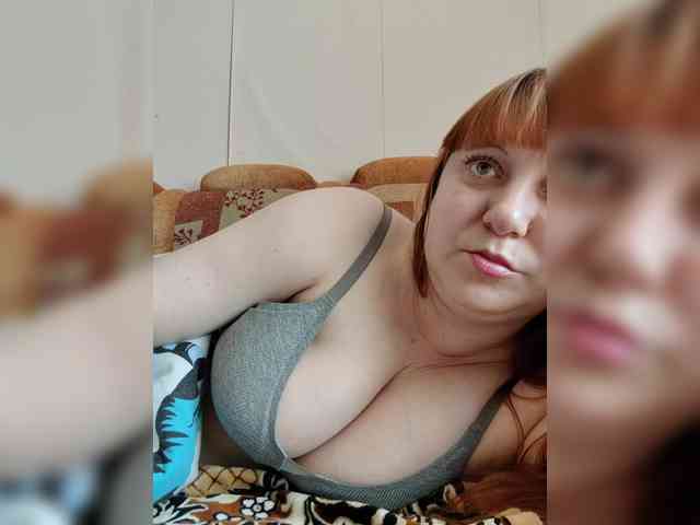 MilfaSguirt webcam