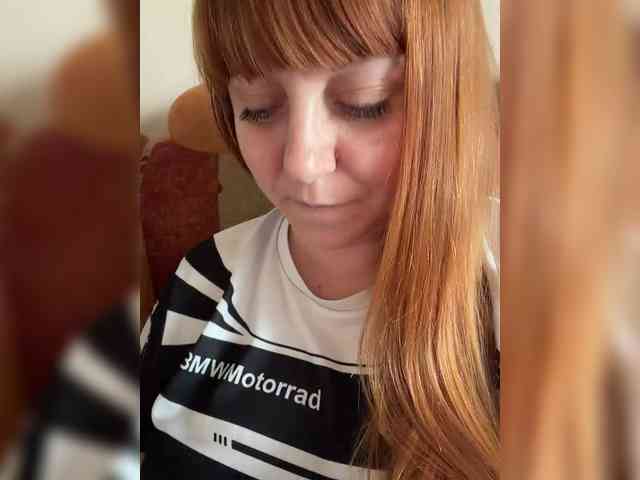 MilfaSguirt webcam