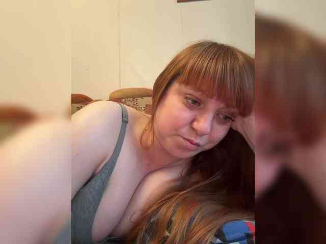 MilfaSguirt webcam