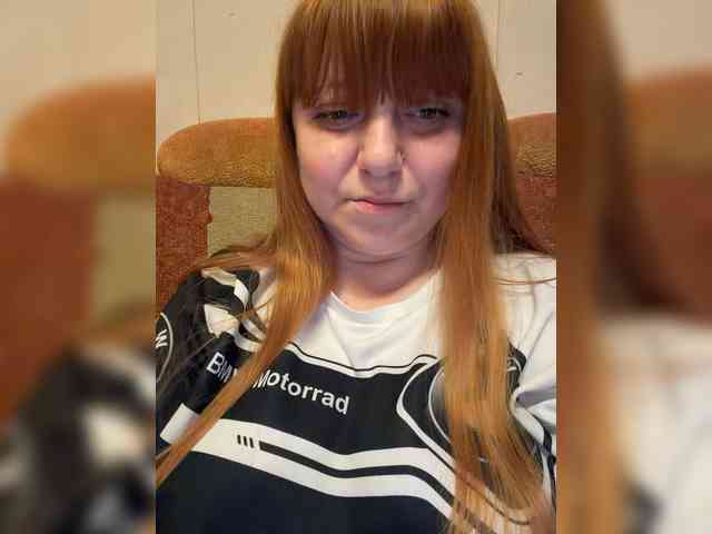 MilfaSguirt webcam