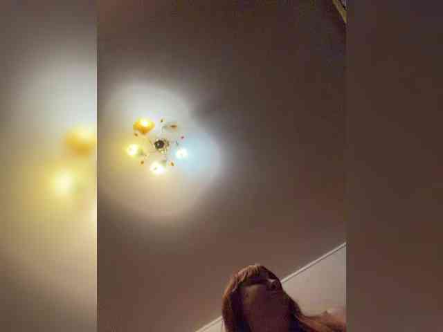 MilfaSguirt webcam