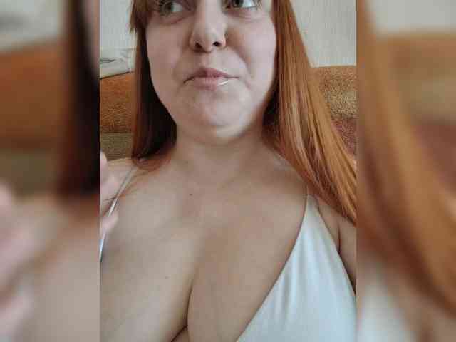 MilfaSguirt webcam