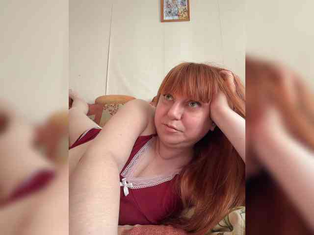 MilfaSguirt webcam