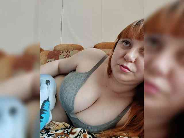 MilfaSguirt webcam