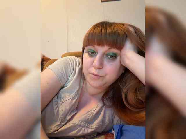 MilfaSguirt webcam