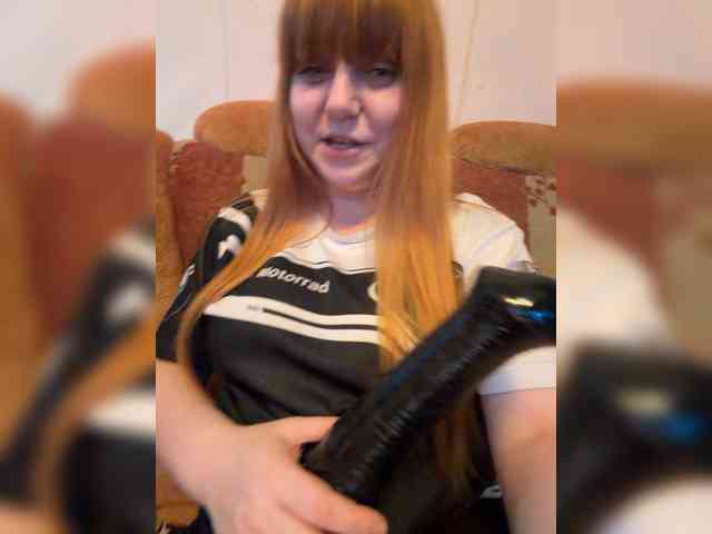 MilfaSguirt webcam