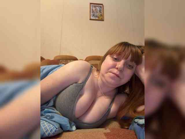 MilfaSguirt webcam