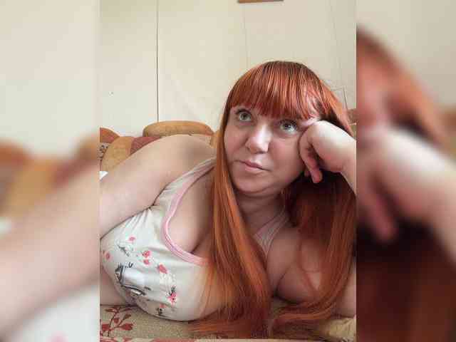 MilfaSguirt webcam