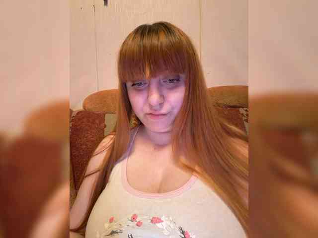 MilfaSguirt webcam
