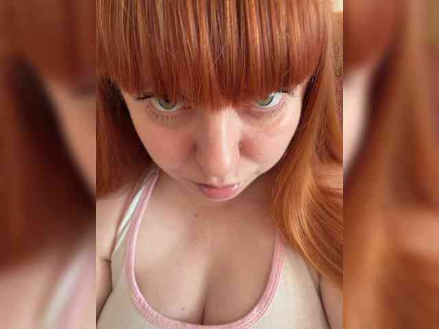 MilfaSguirt webcam