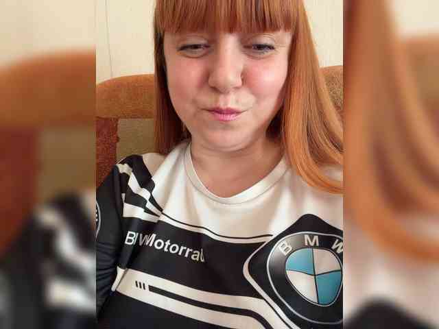 MilfaSguirt webcam