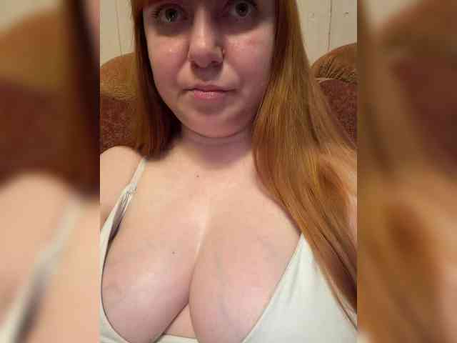 MilfaSguirt webcam